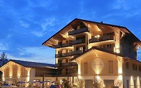 Boutique Hotel Corbetta & Spa - A 5 Minutes De L'Autoroute A12 Aux Paccots Sur Montreux, Profitez De La Montagne Et Du Lac Leman- Loft Familial Disponible